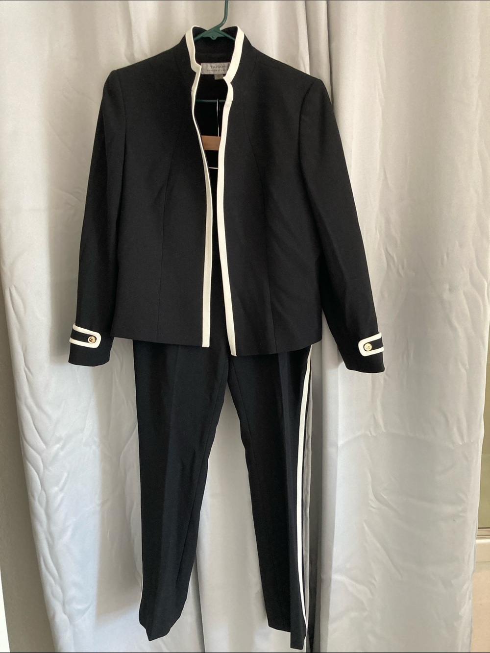 ASL Tahari Suit